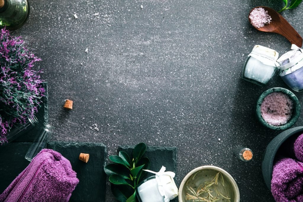 Home Massage vs Spa Massage: Full Comparison Table