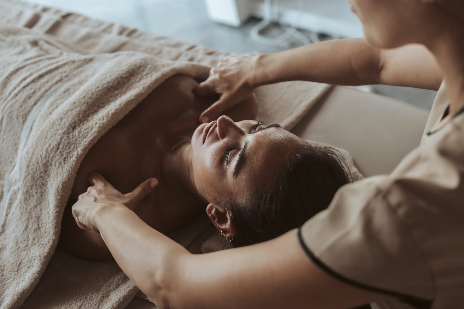 Swedish massage treatment Lotus Massage Bahrain Juffair
