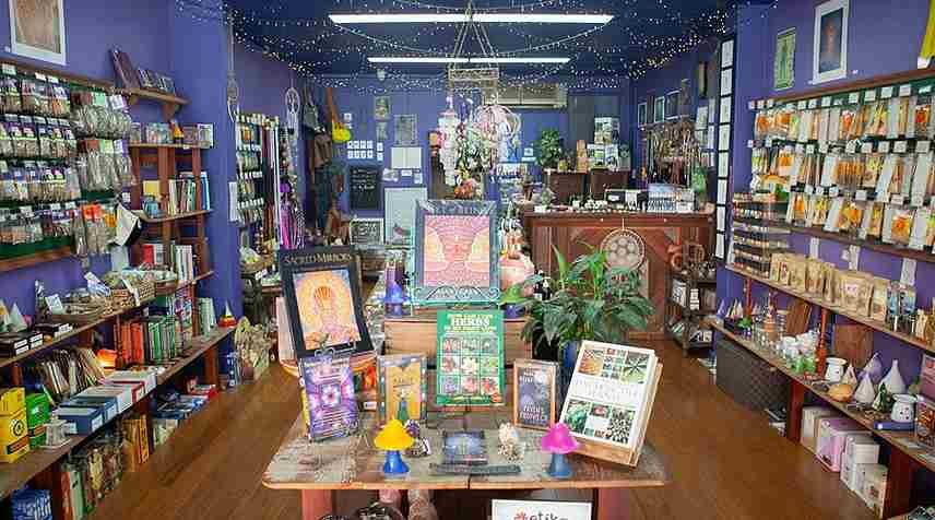 The World of Herbs – Hoora Shop (1)