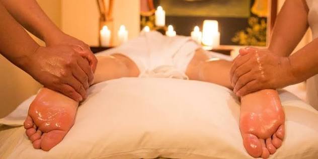 When Might Someone Choose Four Hands Massage